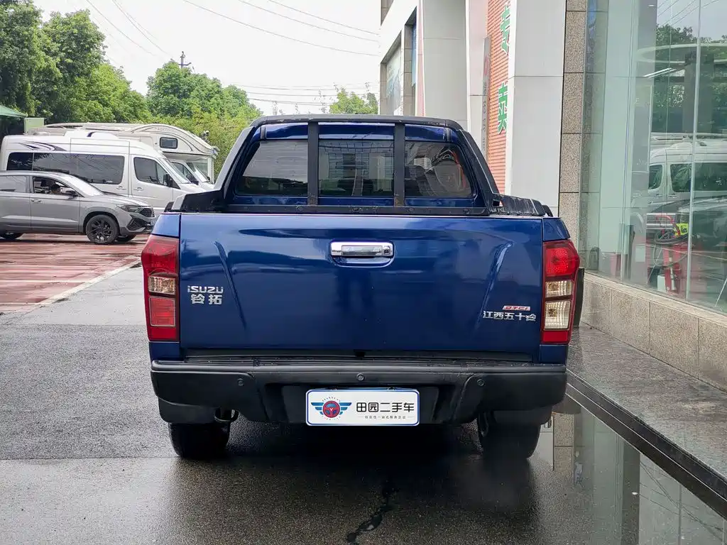 Isuzu Lingtuo 2021 2020 2.5T 4WD Automatic Flagship Edition China VI Extended Version JE4D25Q6A