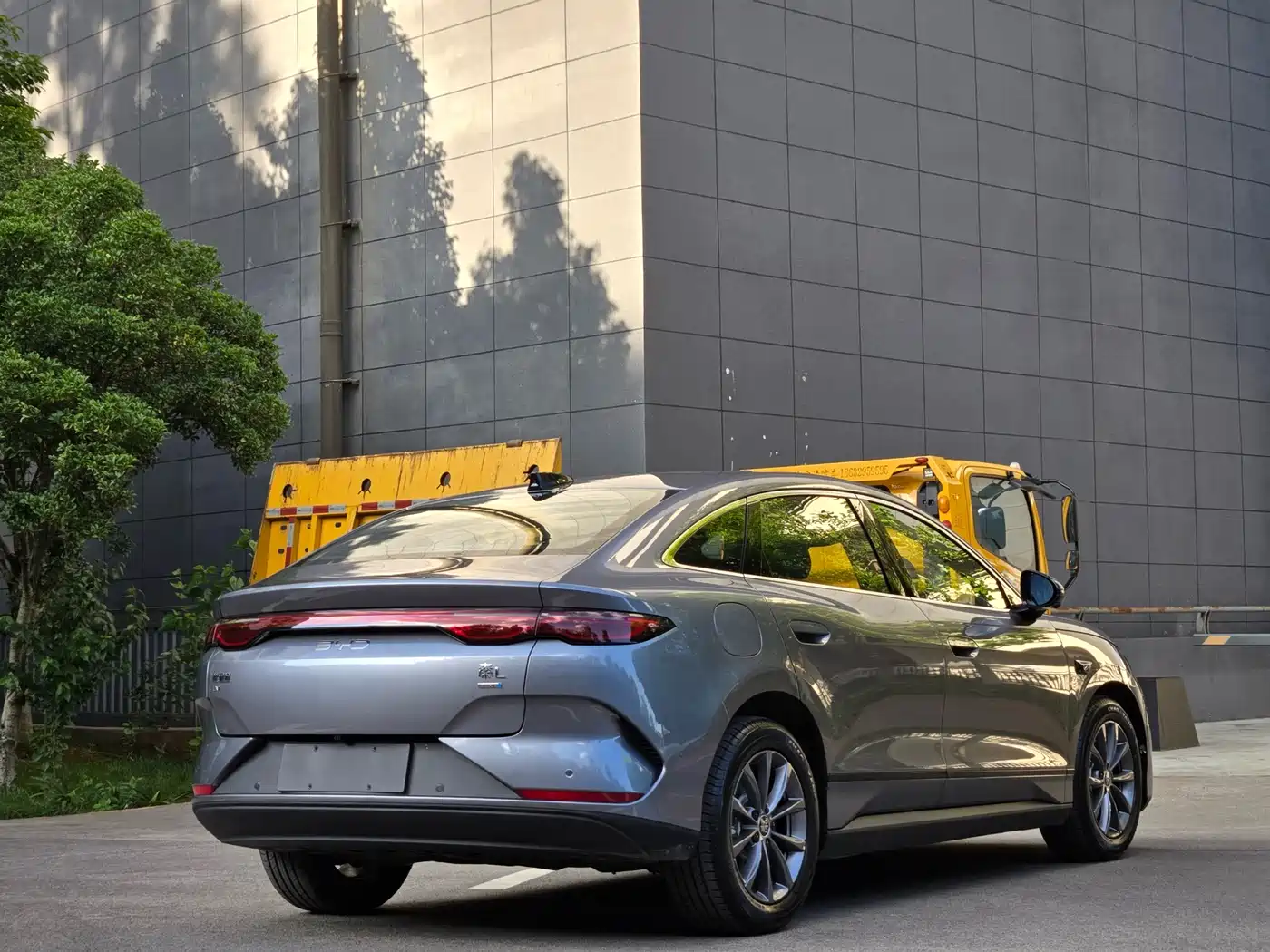 BYD Qin L 2025 EV 545KM Superior фото 14