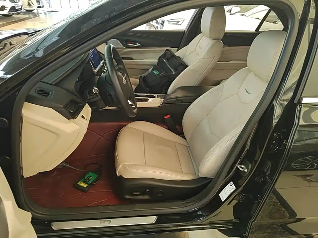 Cadillac CT4 2023 2023 25T Luxury Model