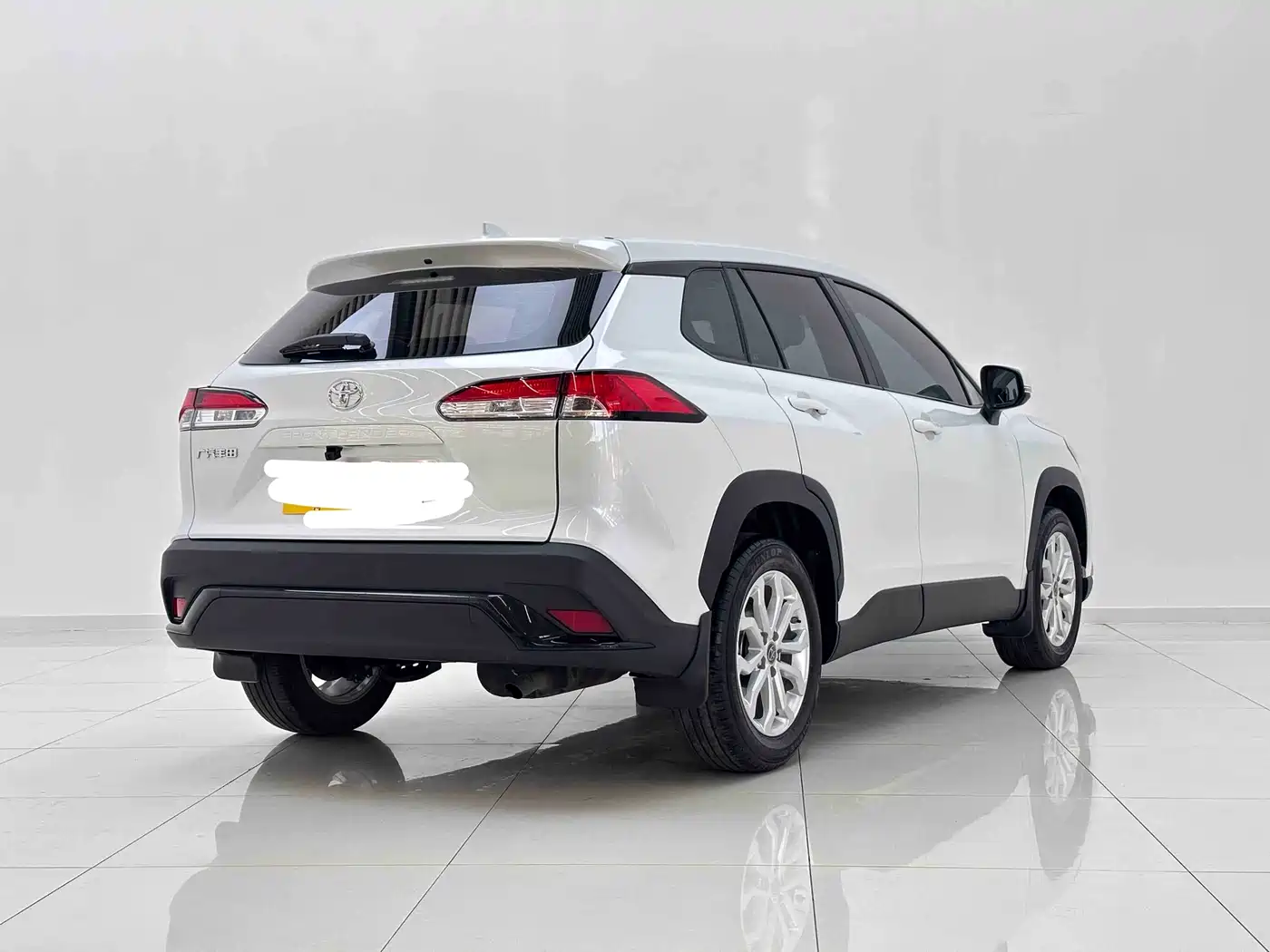 Toyota Frontlander 2023 2.0L CVT Leading Edition фото 3