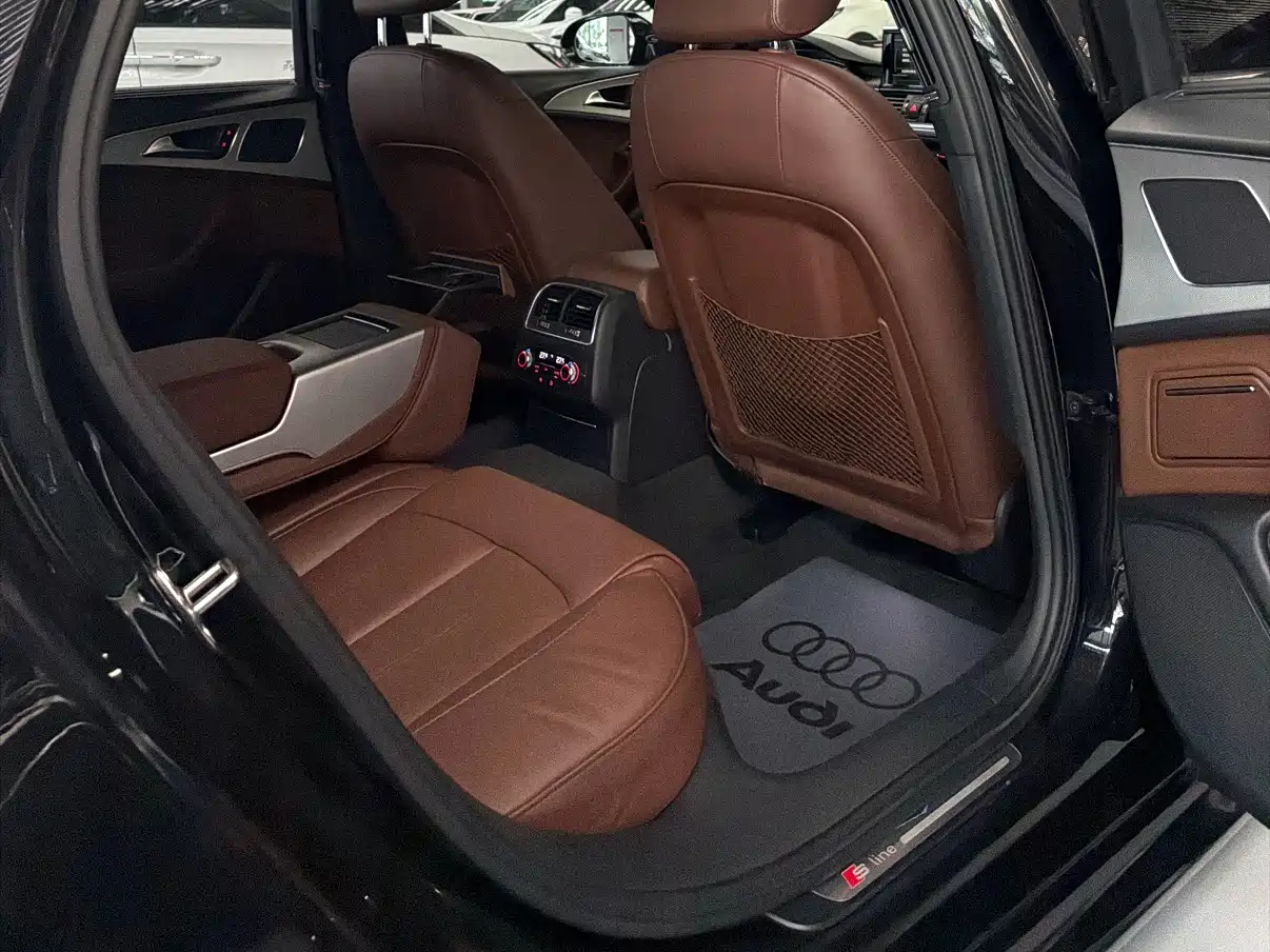 Audi A6L 2018 30th Anniversary 35 TFSI Sport фото 21