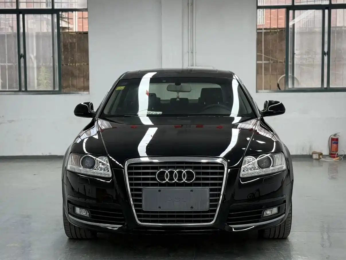 Фото 2 - Audi A6L