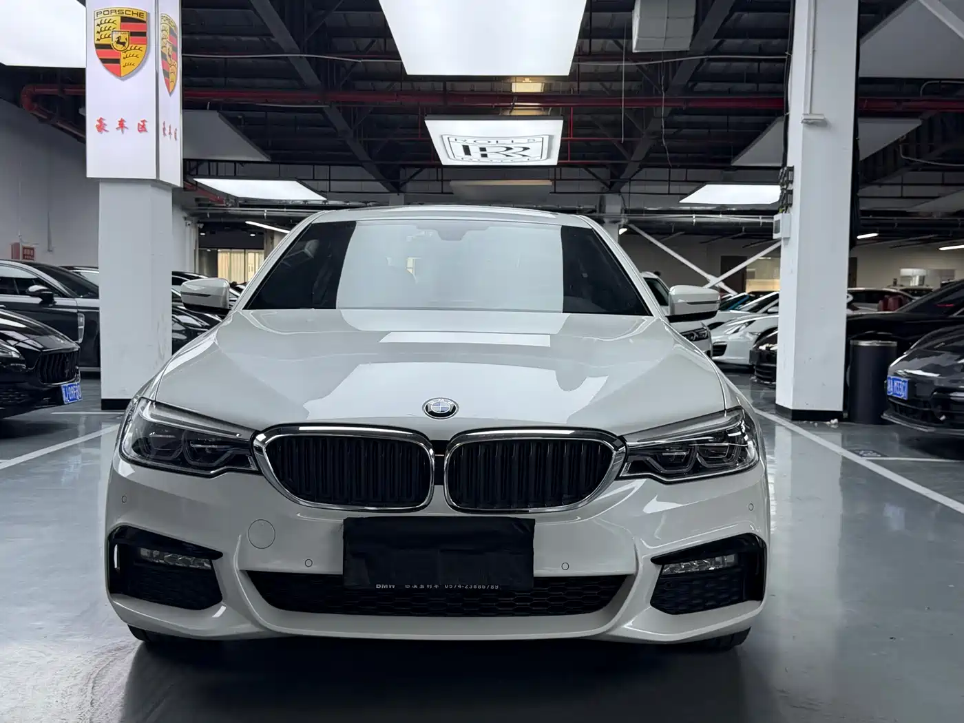 BMW 5 Series 2018 Facelift 530Li Leading M Sport Package фото 2
