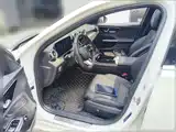 Photo 8 - Mercedes-Benz C-Class