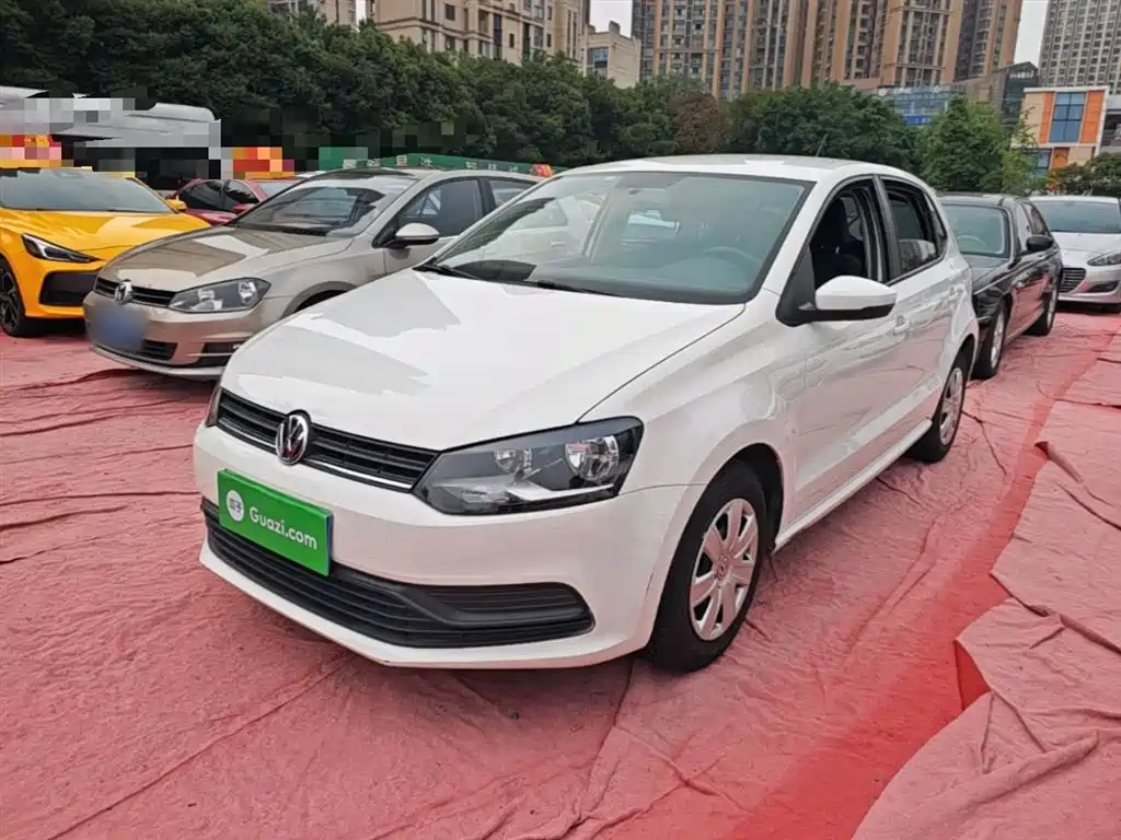 Volkswagen Polo 2016 1.4L Automatic Trend фото 2