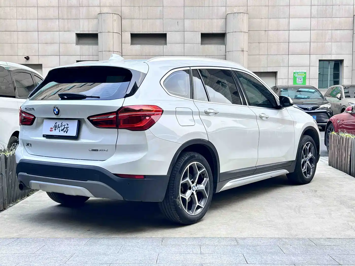 BMW X1 2019 sDrive18Li Premium Model фото 4