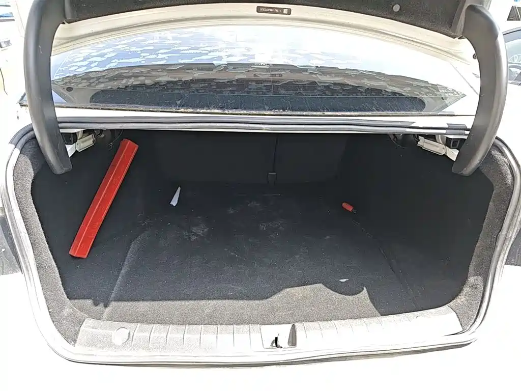 BYD Qin Pro 2019 Super Edition 1.5TI Automatic Smart Connected Feng Shang Type China VI фото 10