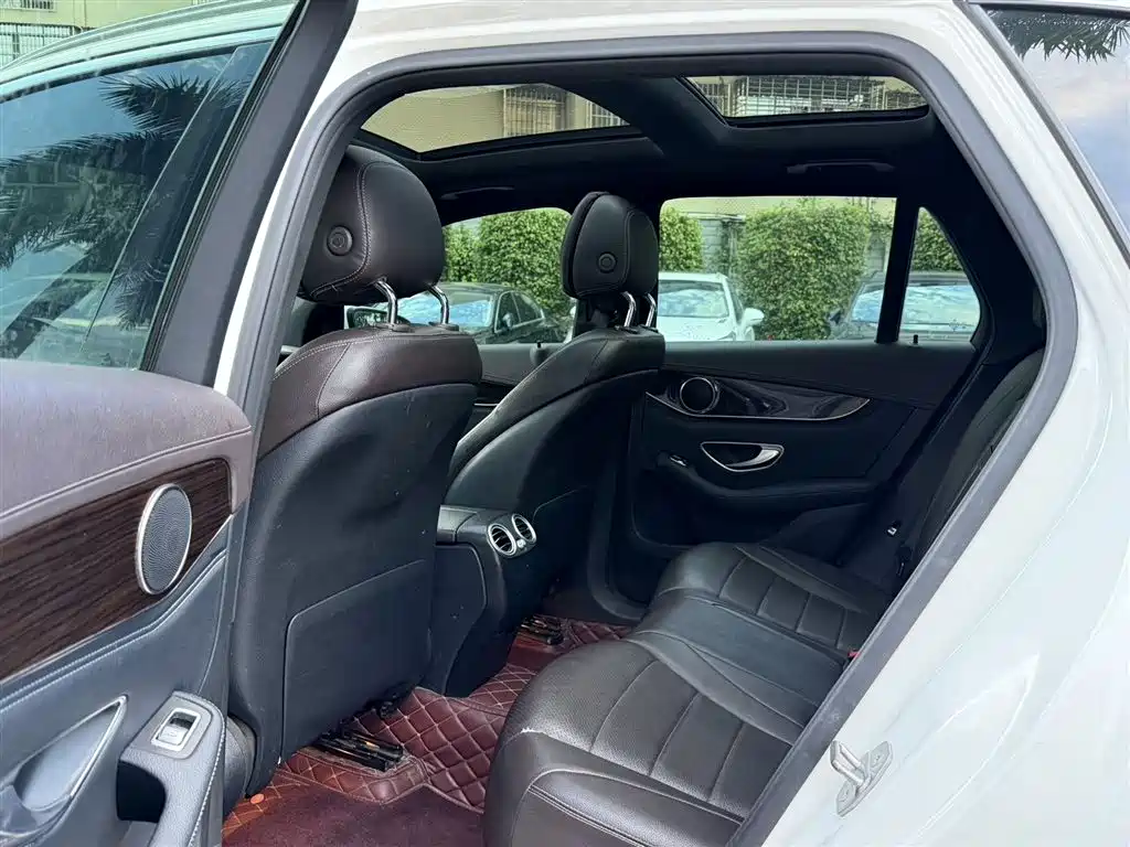Mercedes-Benz GLC 2018 Facelift GLC 260 4MATIC Dynamic фото 5