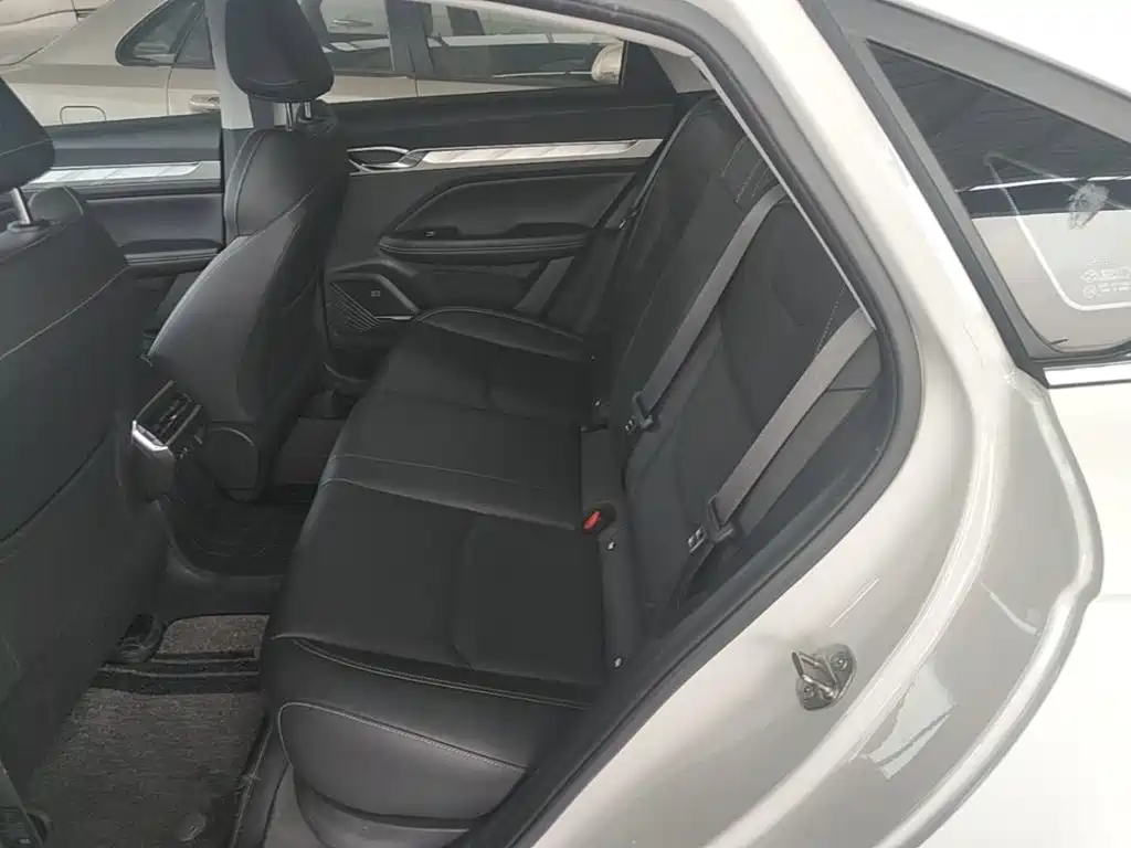 Geely Emgrand L HiP 2024 2024 Model Soaring Dragon Edition 1.5TD-DHT Pro 100KM Surpassing Type