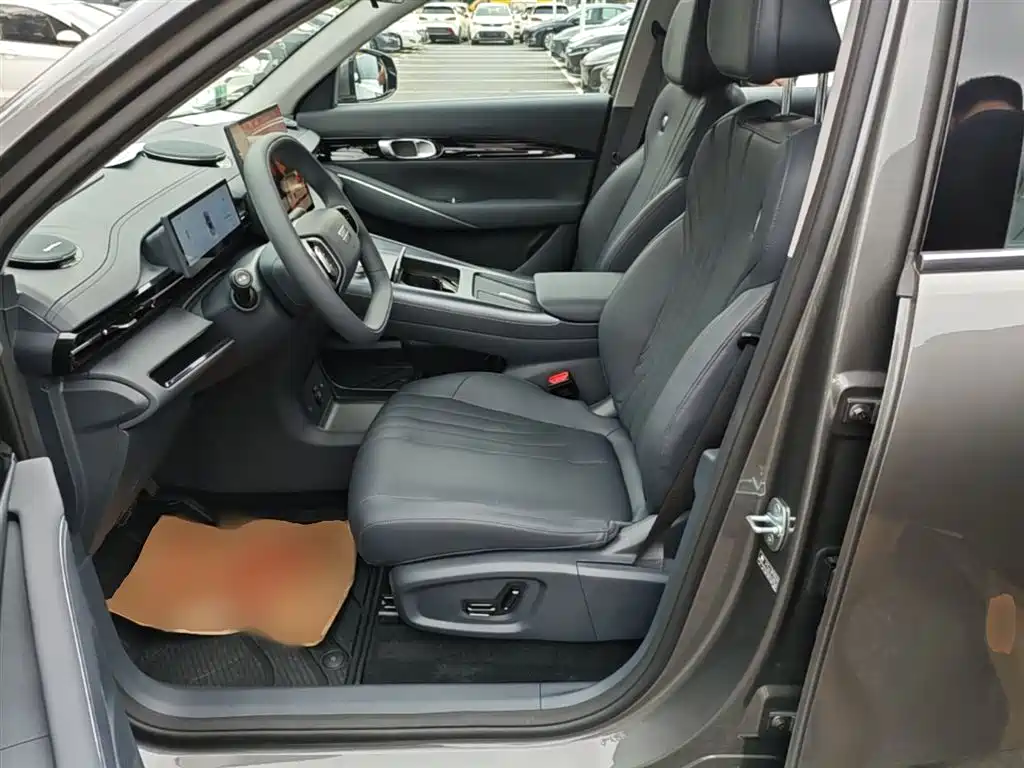 Geely Galaxy Galaxy E5 2026 610km Explorer+ Edition фото 14