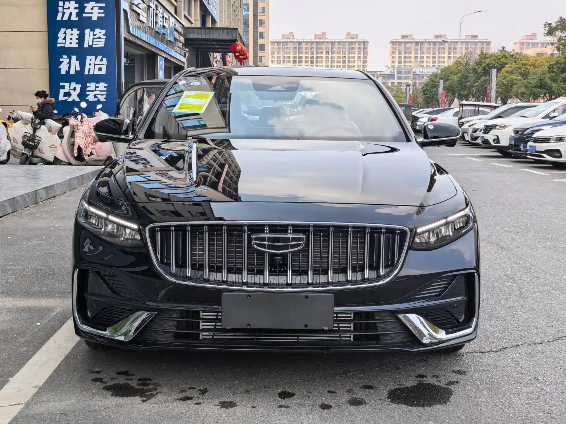 Фото 2 - Geely Preface