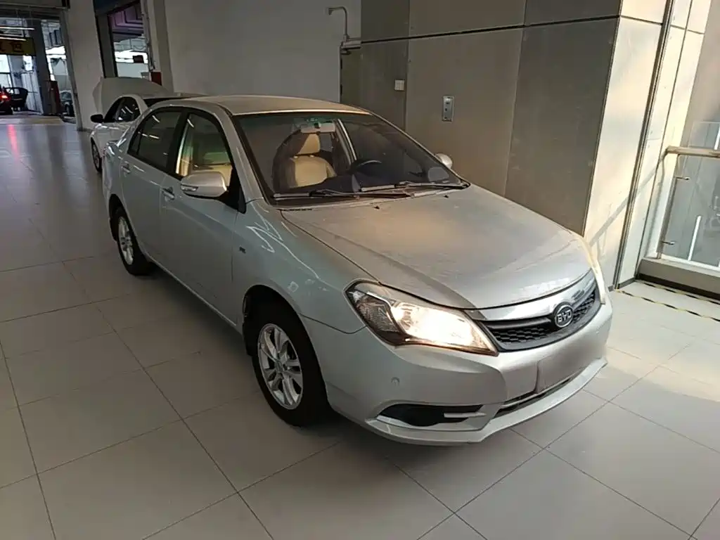 BYD F3 2015 2015 Energy-saving Edition 1.5L Automatic Luxury