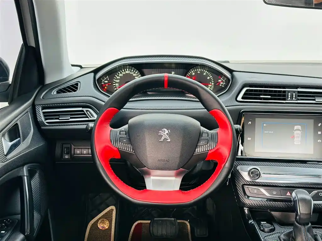 Peugeot 308 2016 230THP Automatic Luxury фото 17