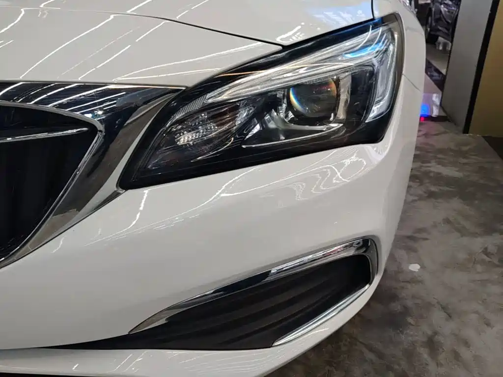 Фото 24 - Buick Verano
