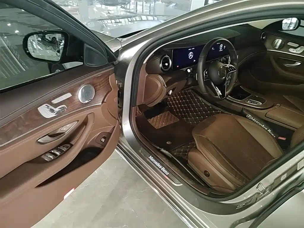 Mercedes-Benz E-Class 2021 E 300 L Luxury фото 16