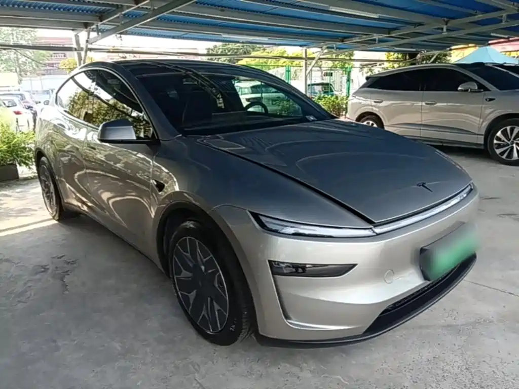Tesla Model Y L 2026 2025 Facelift Long Range AWD