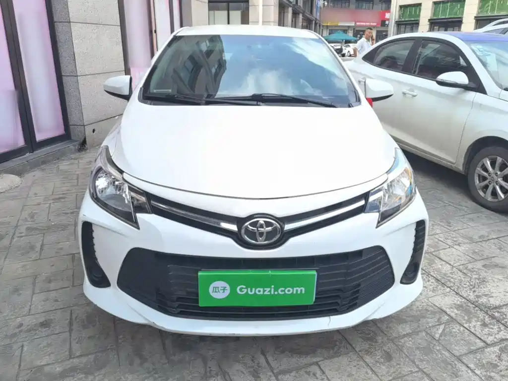 Фото 3 - Toyota Vios