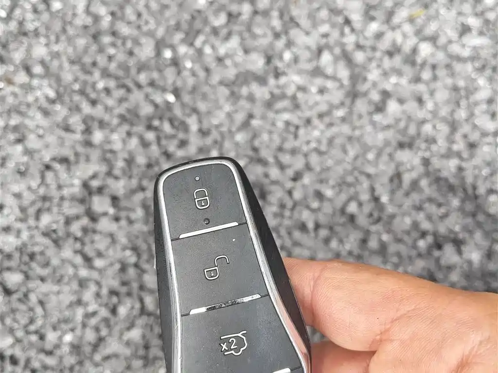 BYD Tang L 2025 DM 200KM AWD LiDAR Flagship фото 9