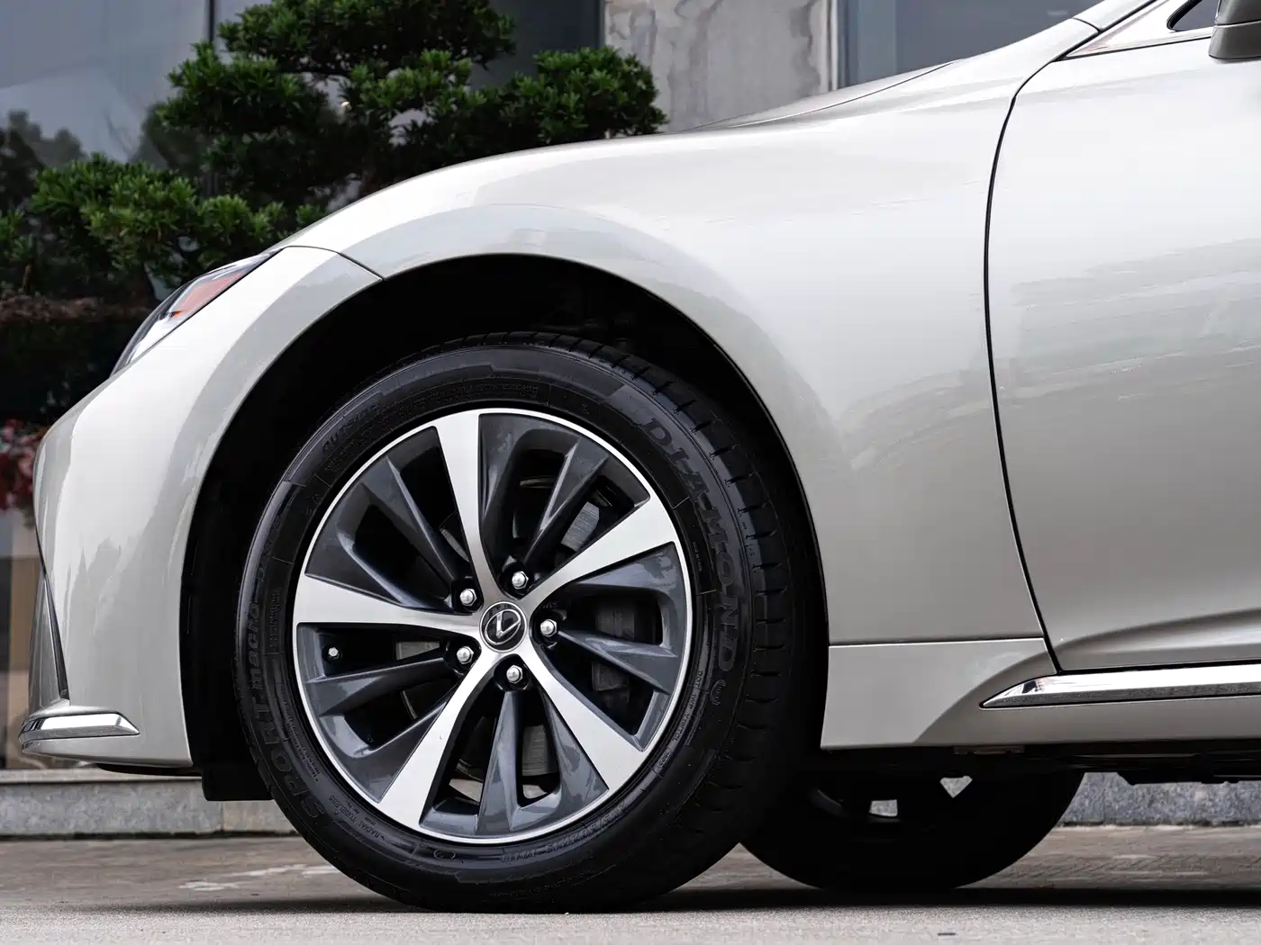 Lexus LS 2022 2021 500h Excellence Edition