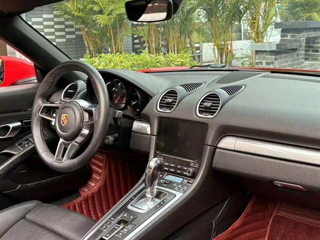 Porsche 718 2018 Boxster 2.0T фото 6
