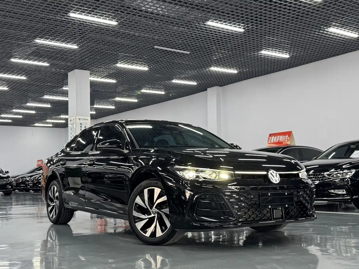 Volkswagen Passat 2025 2025 Model Pro 380TSI Starlight Dragon Edition