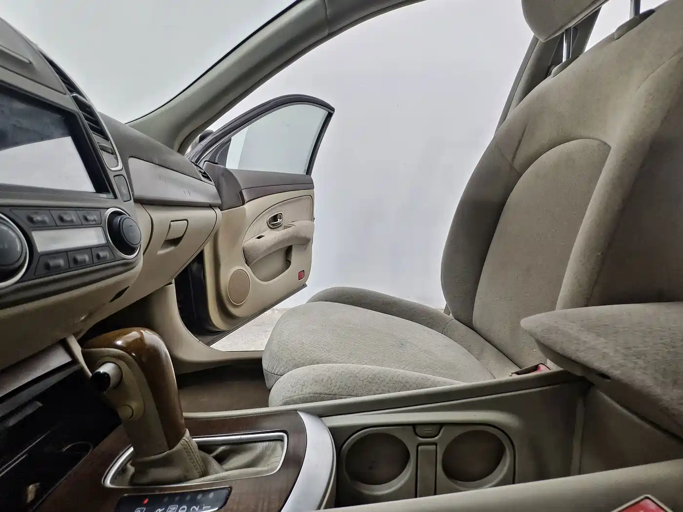 Nissan Sylphy 2011 2009 1.6XE Automatic Comfort Edition