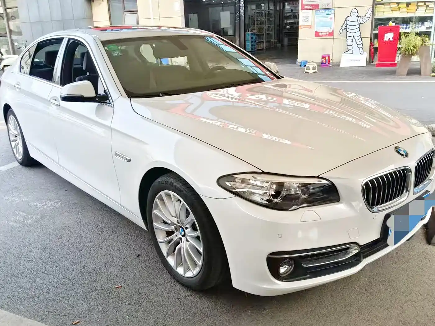 BMW 5 Series 2017 525Li Luxury Design Package фото 3