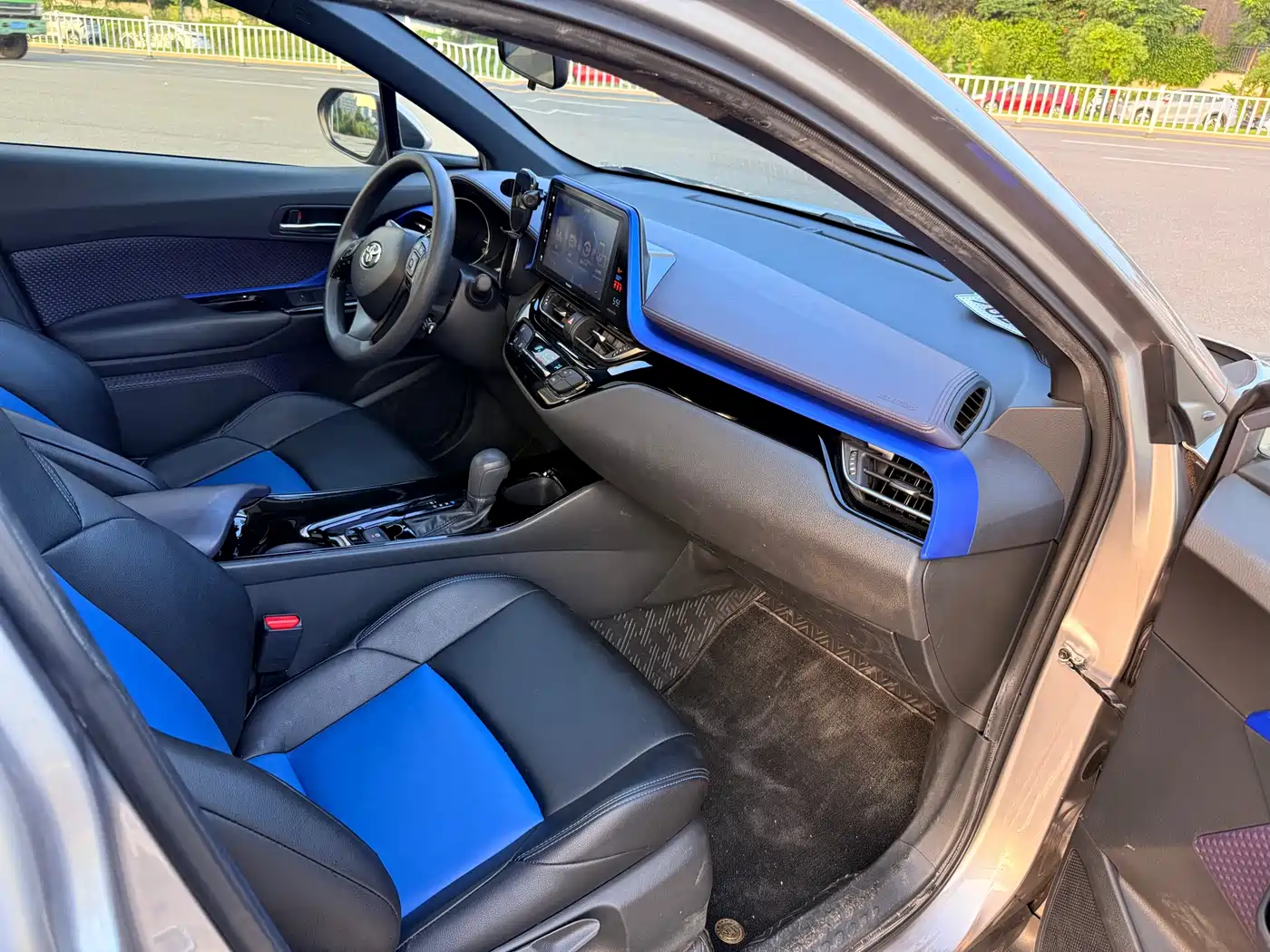 Toyota IZOA 2021 2.0L Yixiang Edition фото 10