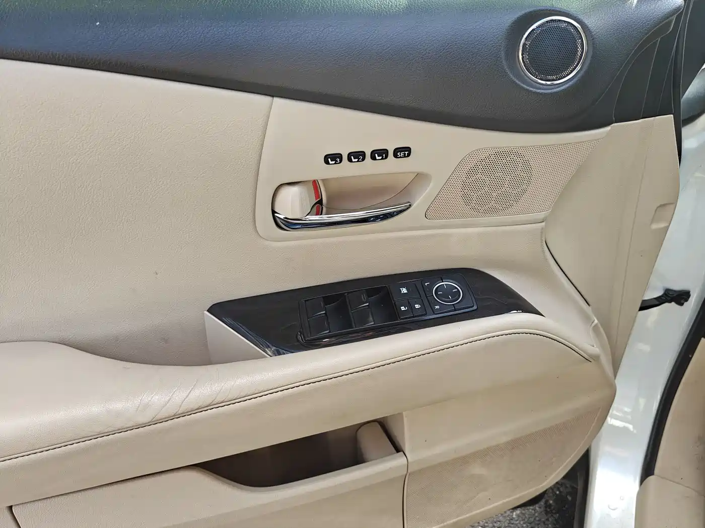 Lexus RX Classic 2012 270 Elegance фото 13