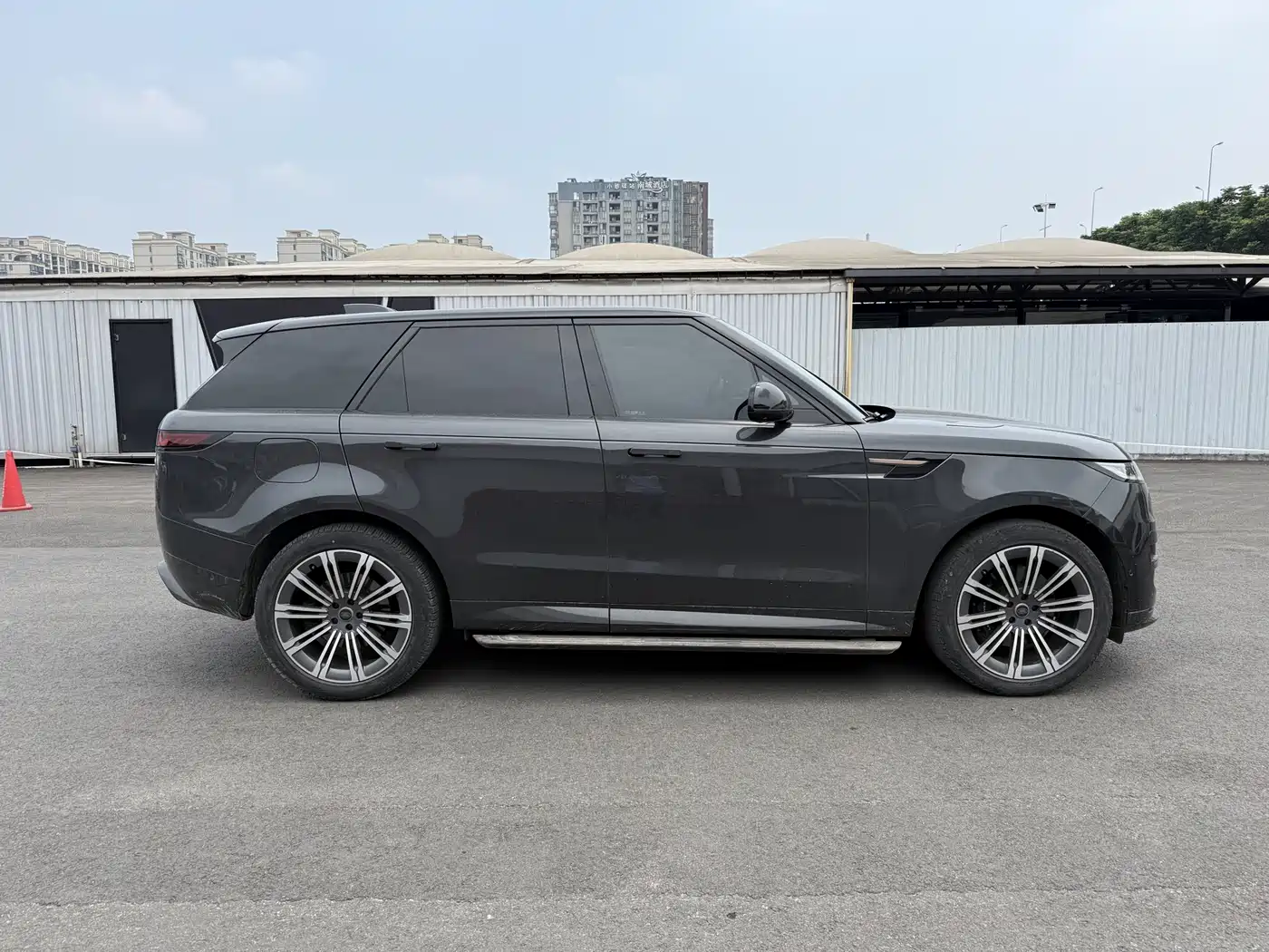 Land Rover Range Rover Sport 2024 400PS Dynamic HSE фото 4