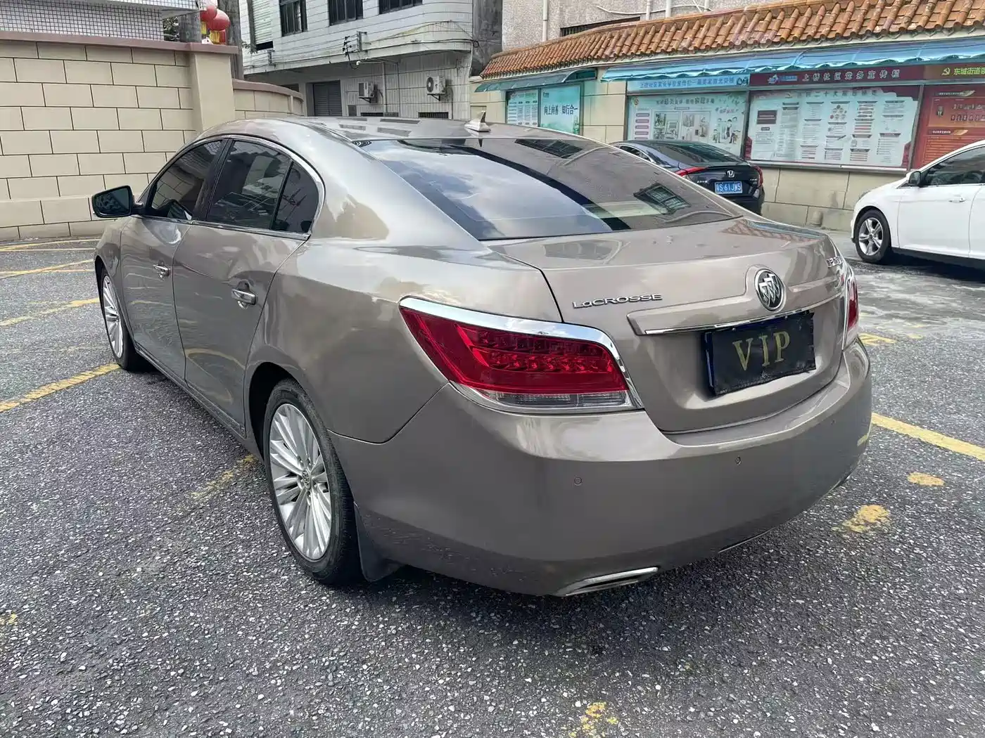 Buick LaCrosse 2011 2011 2.4L SIDI Elegance Edition