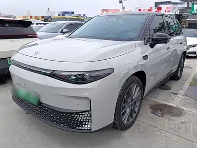Leapmotor C10