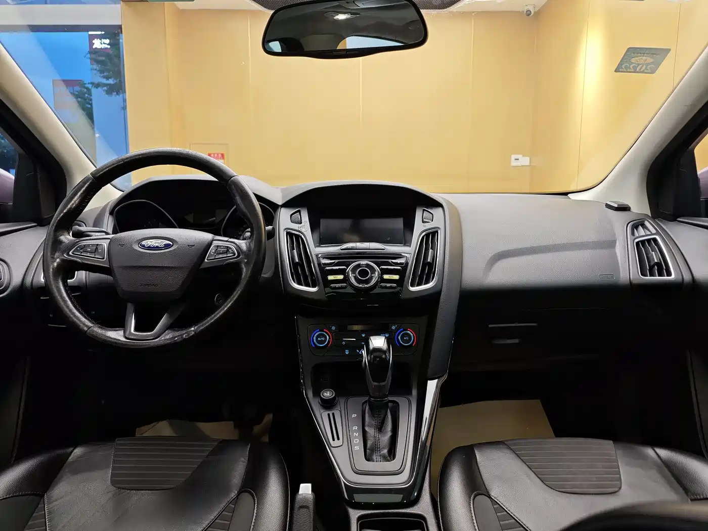 Ford Focus 2016 2017 Sedan 1.6L Automatic Fashion Smart Edition