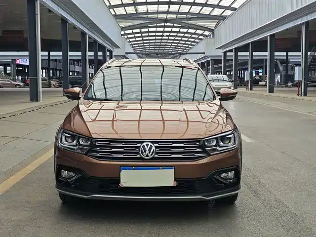 Volkswagen C-TREK 2020