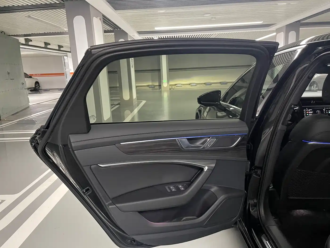 Audi A6L 2024 45 TFSI quattro Premium Dynamic фото 12