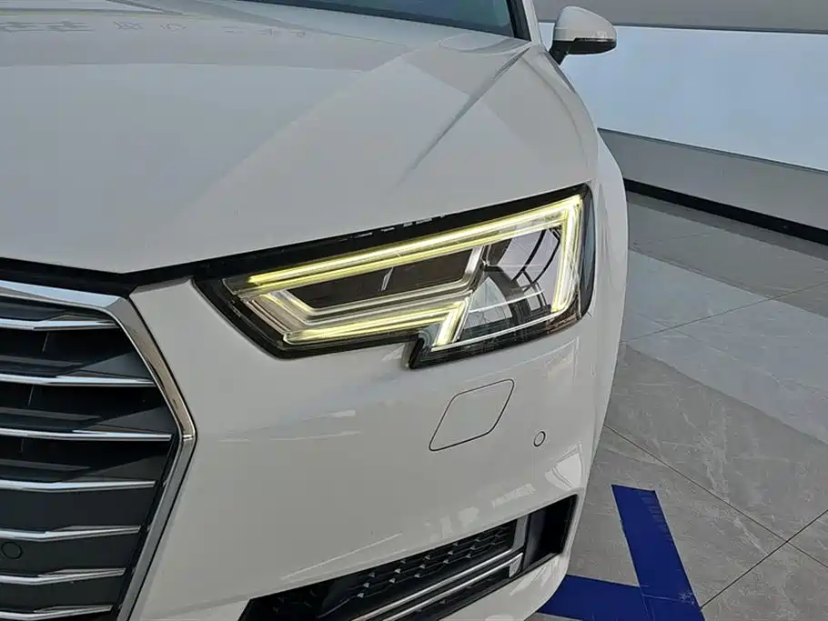 Audi A4L 2018 30th Anniversary 40 TFSI Fashion фото 5