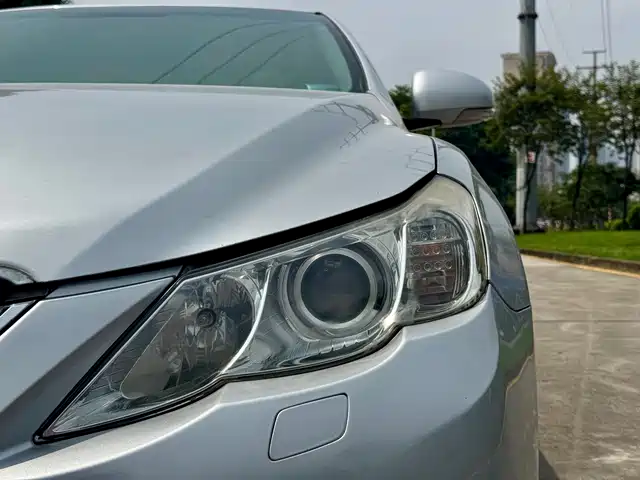 Toyota Reiz 2010 2.5V Elegance Elite Edition — фото 4