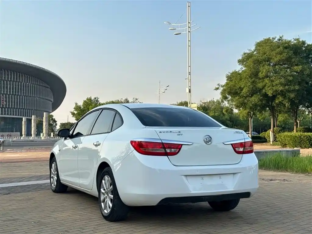Buick Excelle 2013 GT 1.6L Automatic Fashion Edition фото 6