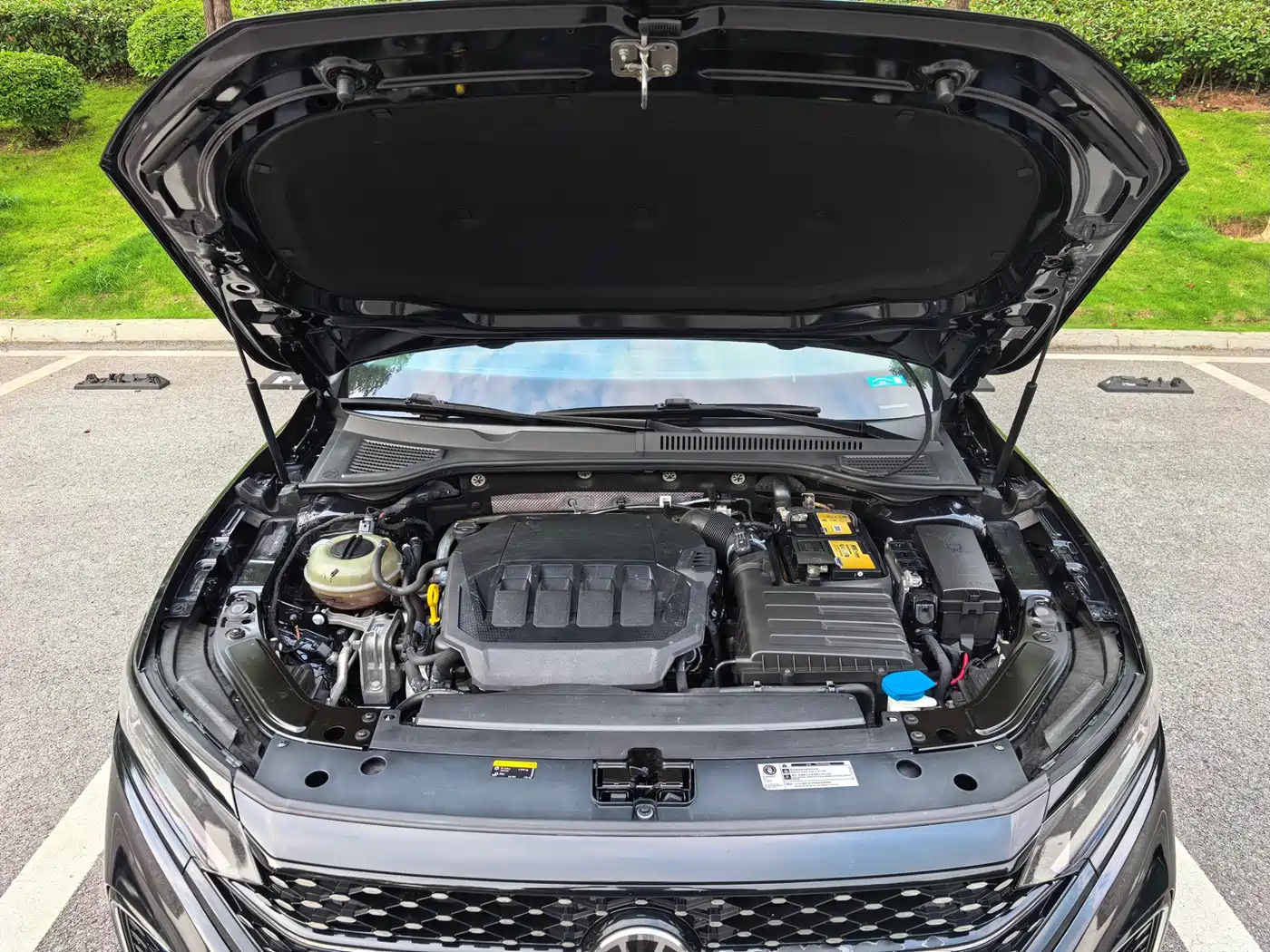 Volkswagen Passat 2022 330TSI Starlight Elite Edition фото 8