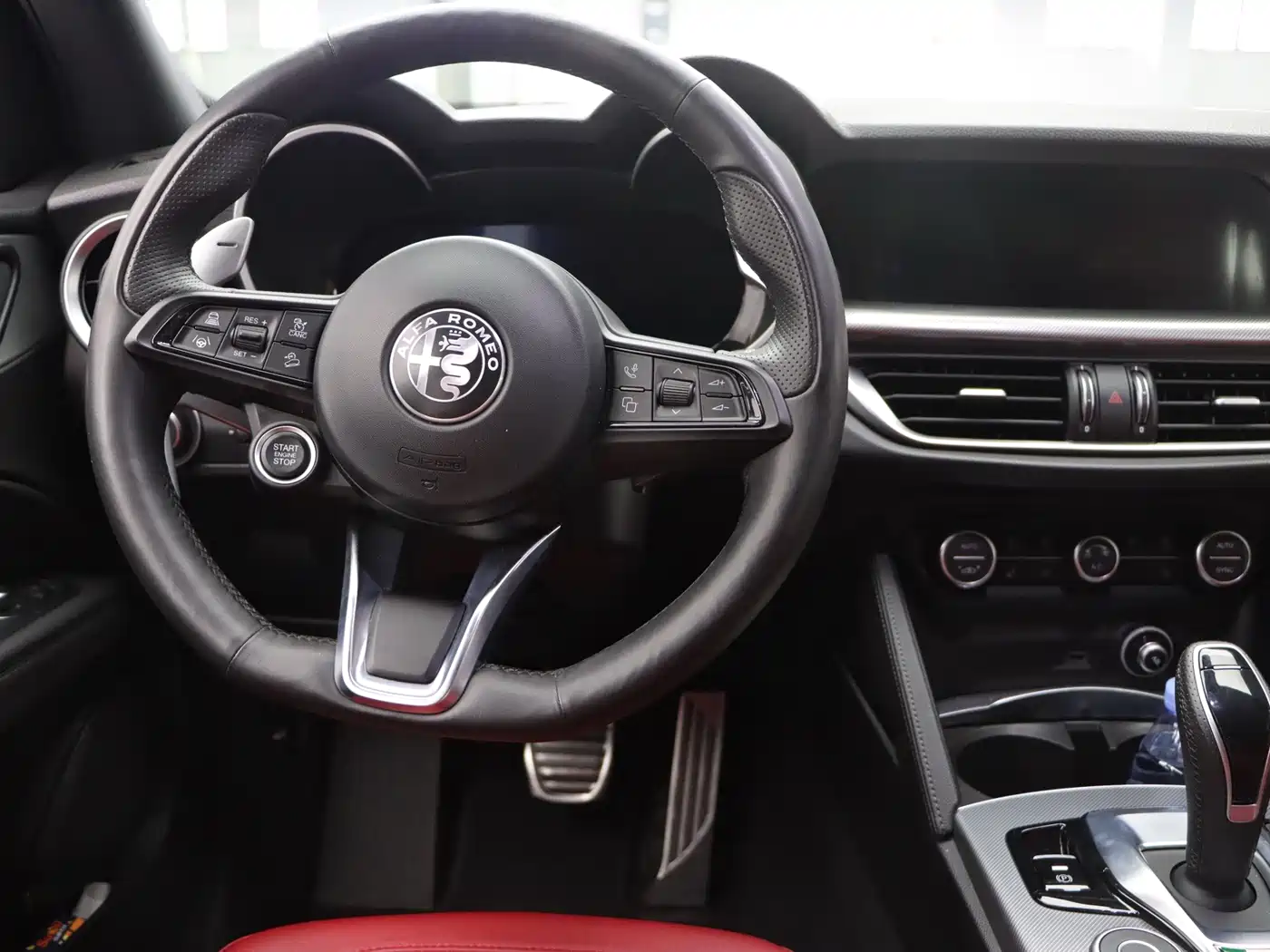 Alfa Romeo Stelvio 2024 2023 2.0T 280HP Veloce Track Edition