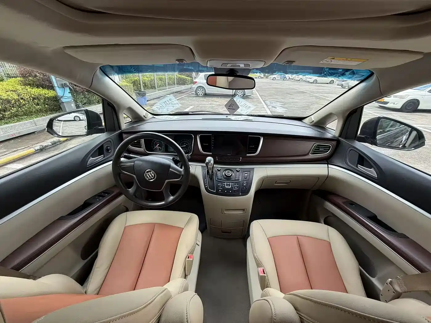 Buick GL8 2014 2.4L CT Luxury Business Comfort фото 16