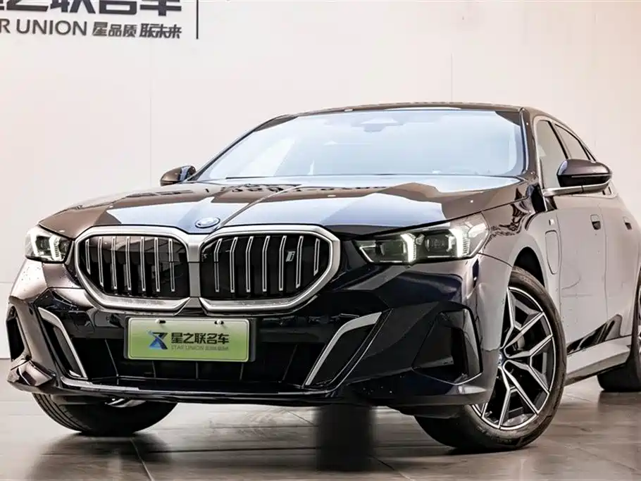 BMW I5