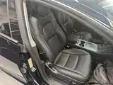 Фото 25 - Tesla Model 3