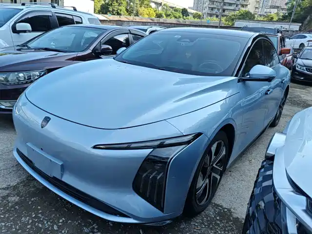 Dongfeng Fengxing Stellar S7 2024