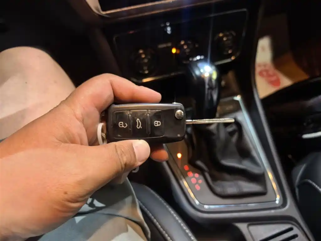 Volkswagen Lavida Tour 2017 230TSI DSG Comfort Edition фото 8