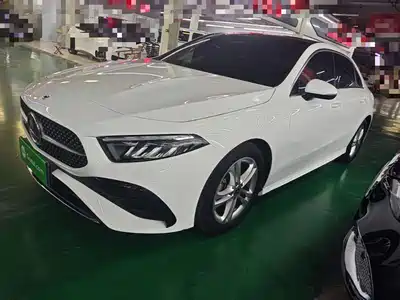 Mercedes-Benz A