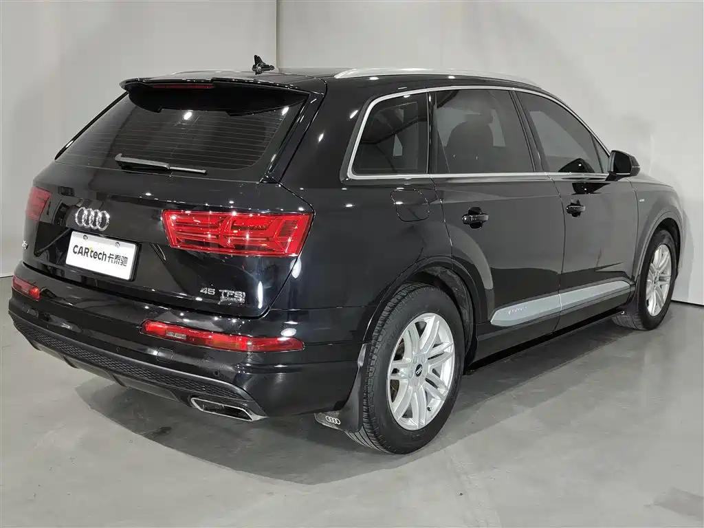 Audi Q7 2019 45 TFSI Comfort фото 18