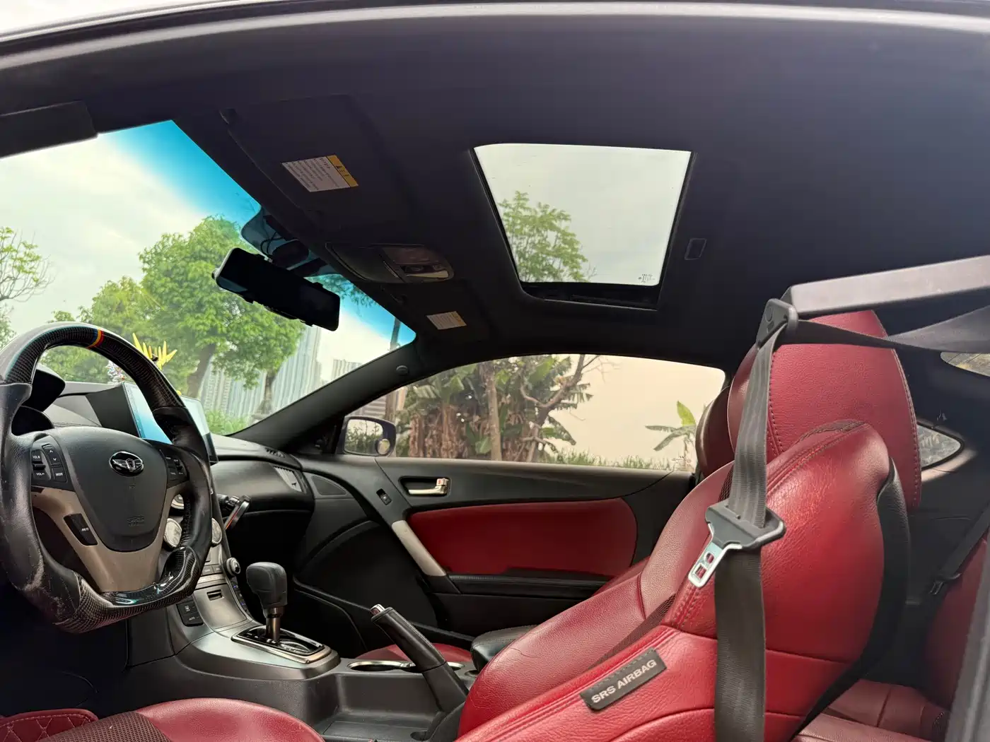 Hyundai Genesis Coupe 2012 2.0T Automatic Luxury Edition фото 15