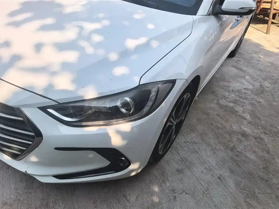 Hyundai Elantra 2018 1.4T DCT Dynamic·Vitality Model фото 5