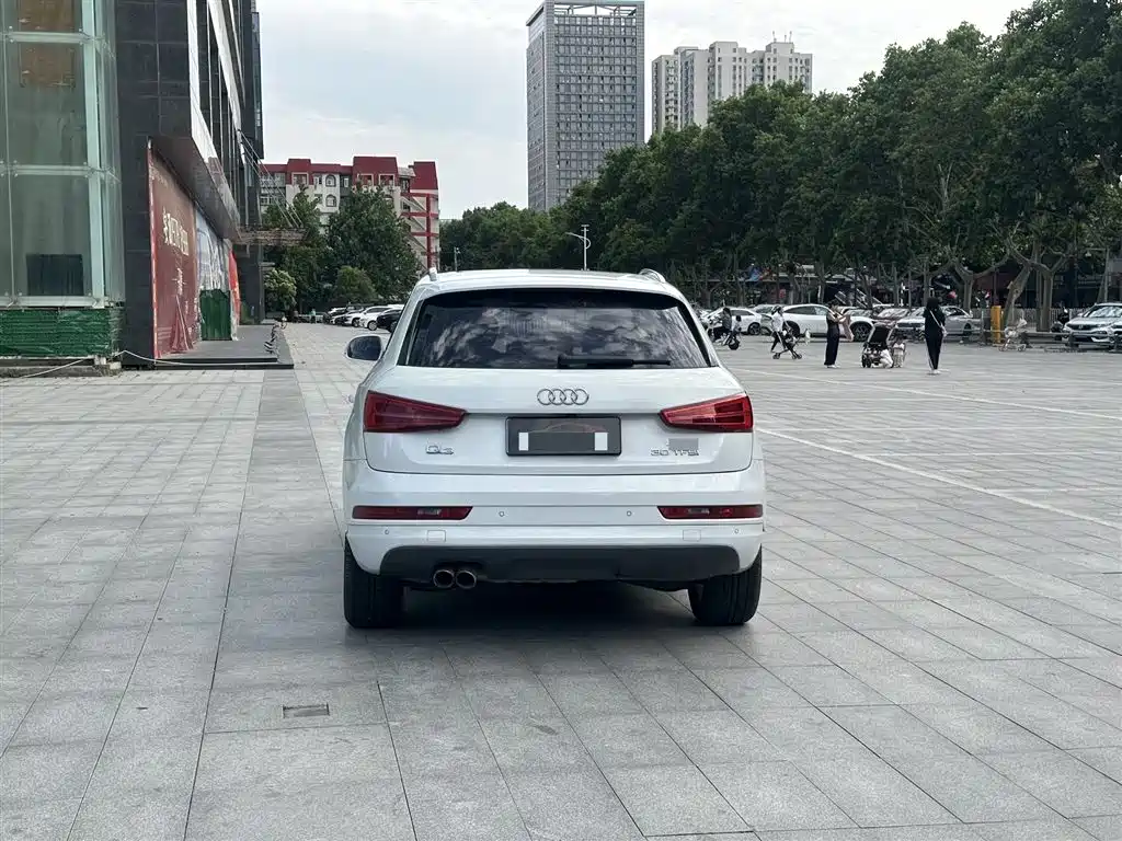 Audi Q3 2018 30th Anniversary Edition 30 TFSI Standard фото 7